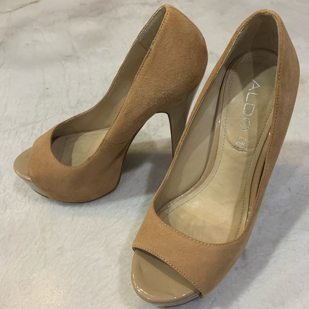 Aldo leather platform heels
